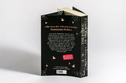 Buchcover und Innenansicht für das Buch: The Fabric of Our Souls