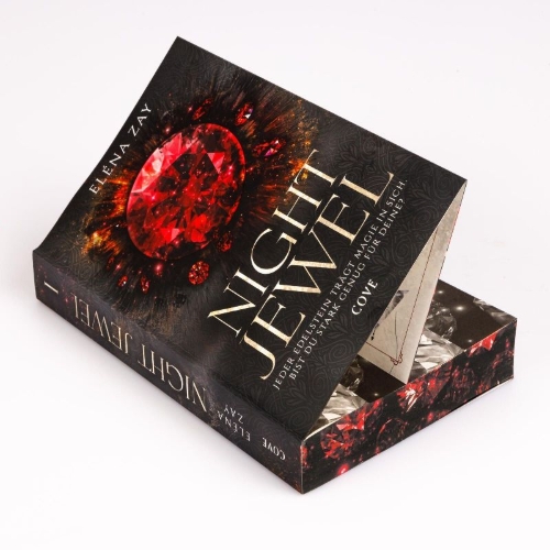 Buchcover und Innenansicht für das Buch: Night Jewel 1