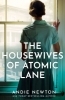 Buchcover und Innenansicht für das Buch: The Housewives of Atomic Lane