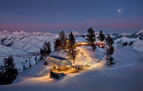 Buchcover und Innenansicht für das Buch: SKI