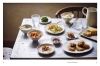 Buchcover und Innenansicht für das Buch: Rice Table: Korean Recipes and Stories to Feed the Soul