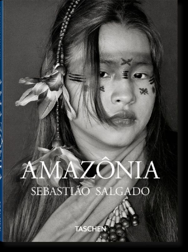 Buchcover und Innenansicht für das Buch: Sebastião Salgado. Amazônia