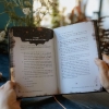 Buchcover und Innenansicht für das Buch: There is a Witch in every Woman - Erwecke deine innere Hexe und Lebe deine ureigene Macht