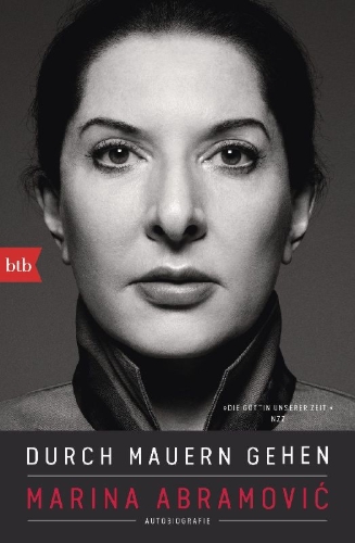 Buchcover und Innenansicht für das Buch: Walk Through Walls: Becoming Marina Abramovi¿