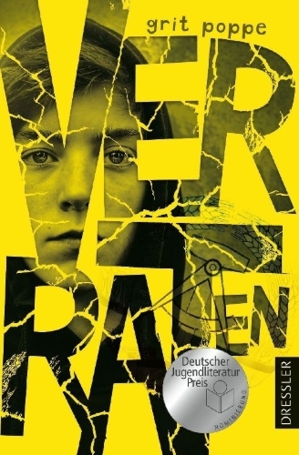 Buchcover und Innenansicht für das Buch: Verraten