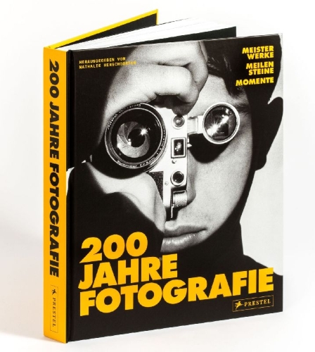 Buchcover und Innenansicht für das Buch: This is Photography